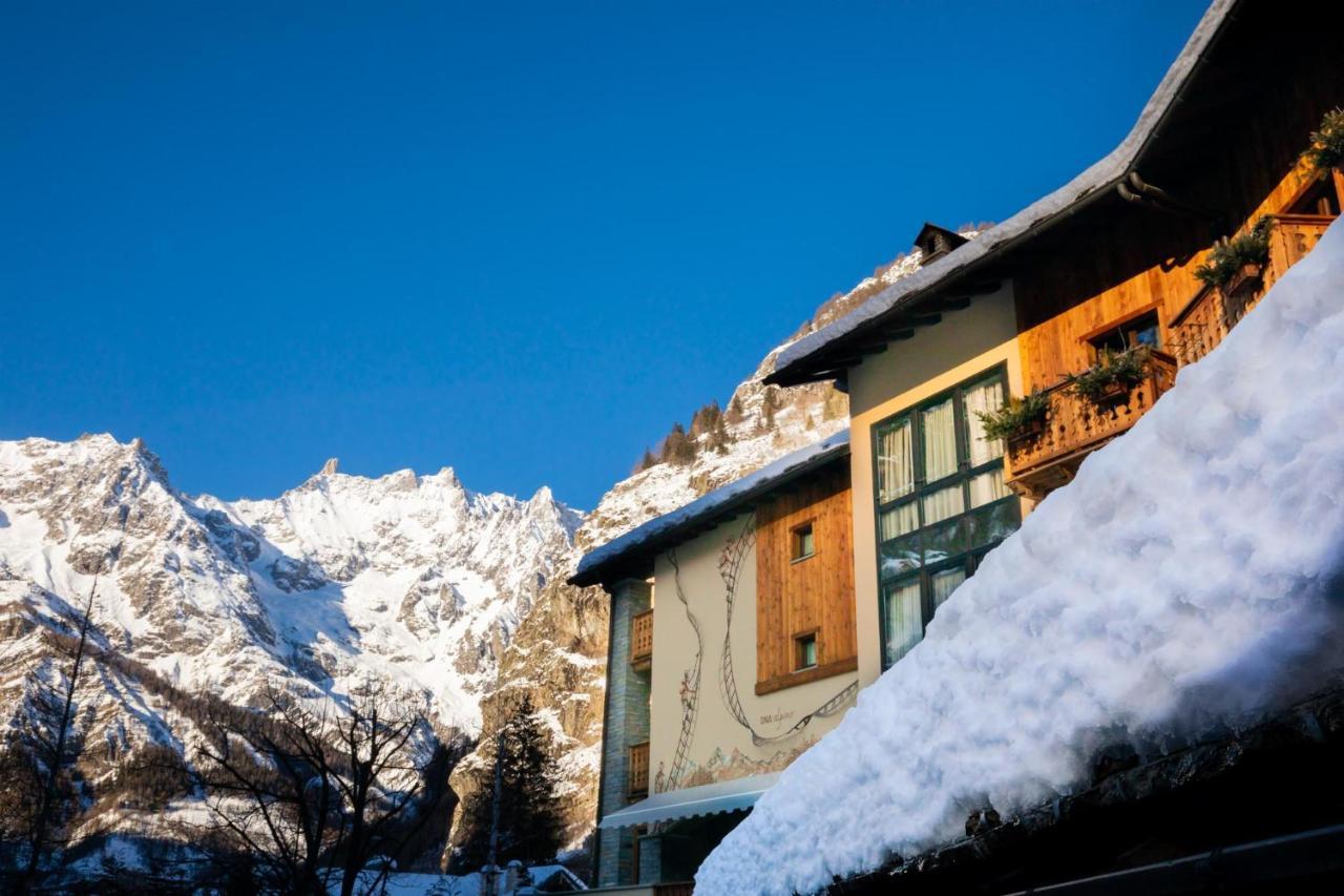 Gran Baita Hotel & Wellness Courmayeur Exterior photo